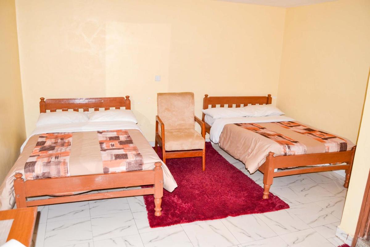 Sweethut Hotel - Housity