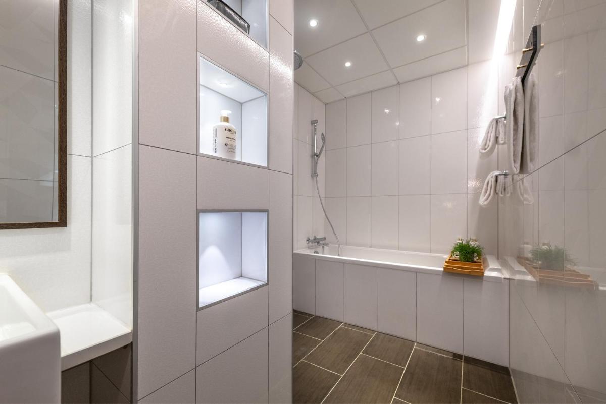 Hotel Mayfair - Housity