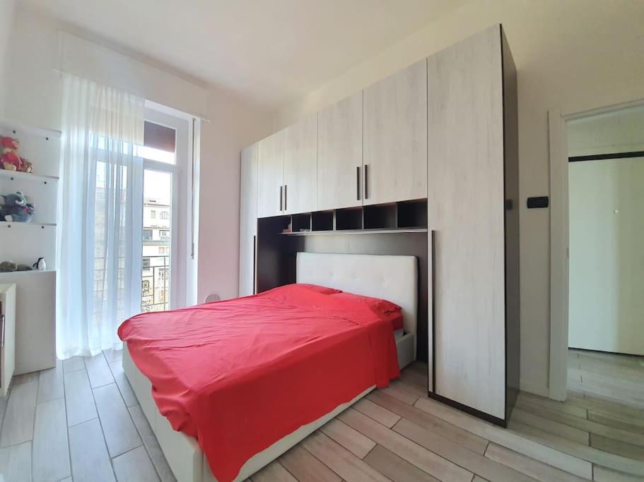 The Yellow Apartment - Housity