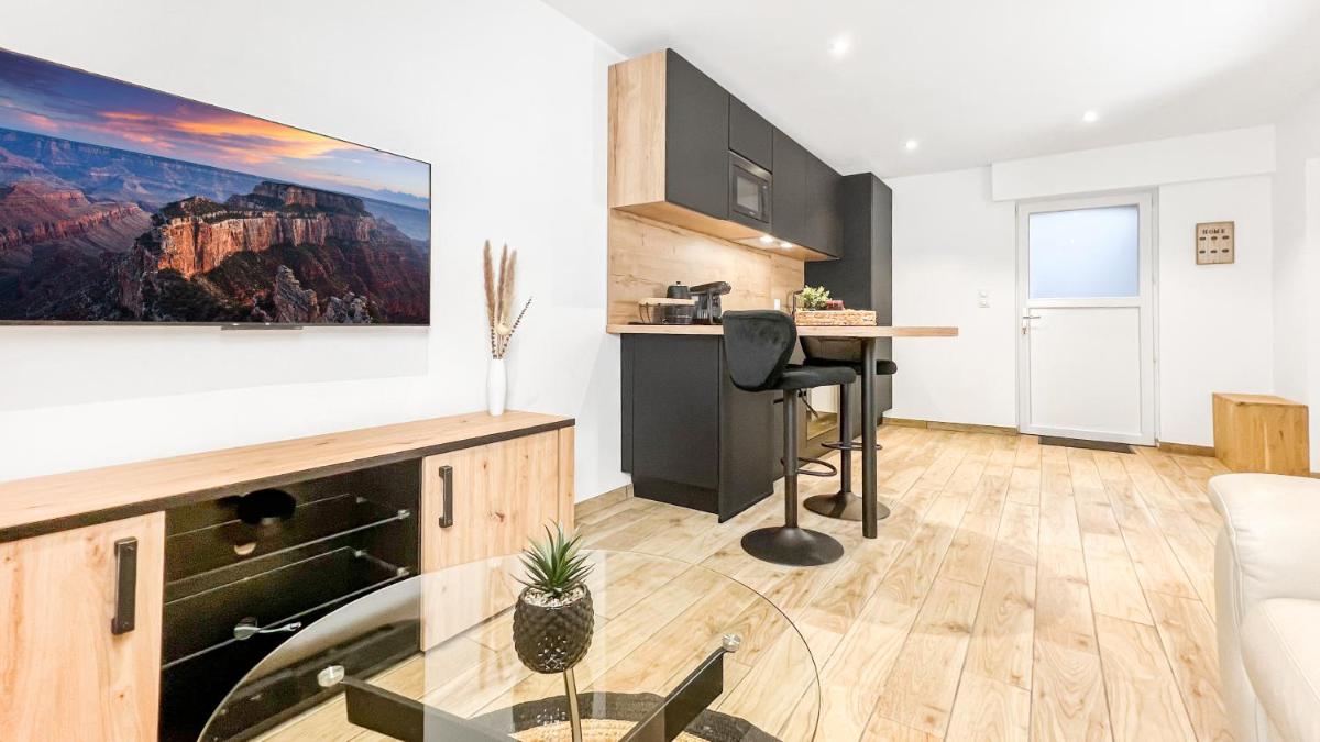 HOMEY ETHAN - Free Parking - Terrasse privée - Wifi et Netflix - Jacuzzi - Housity