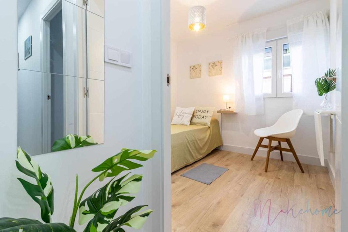 Suitetrails - Apartamento 2 en Estadio Sevilla 6 plazas y metro