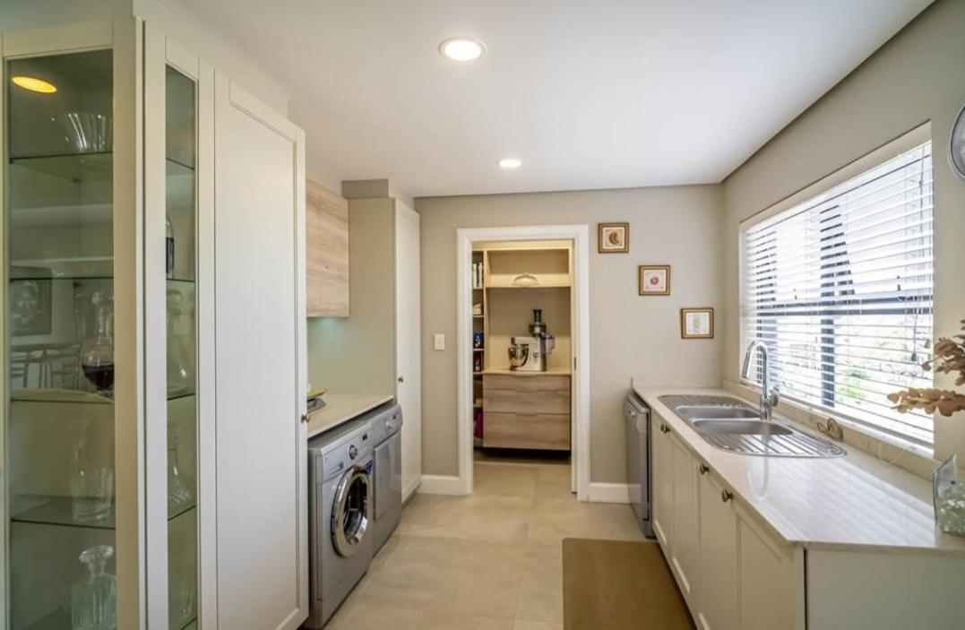 Suitetrails - Stephen's guest house
