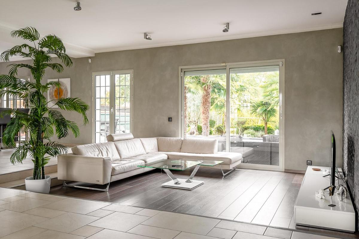 Beautiful Villa with Pool 15 min from Disneyland Paris - Housity