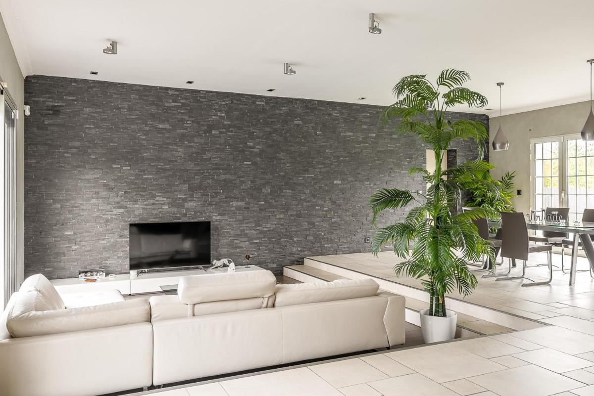Beautiful Villa with Pool 15 min from Disneyland Paris - Housity
