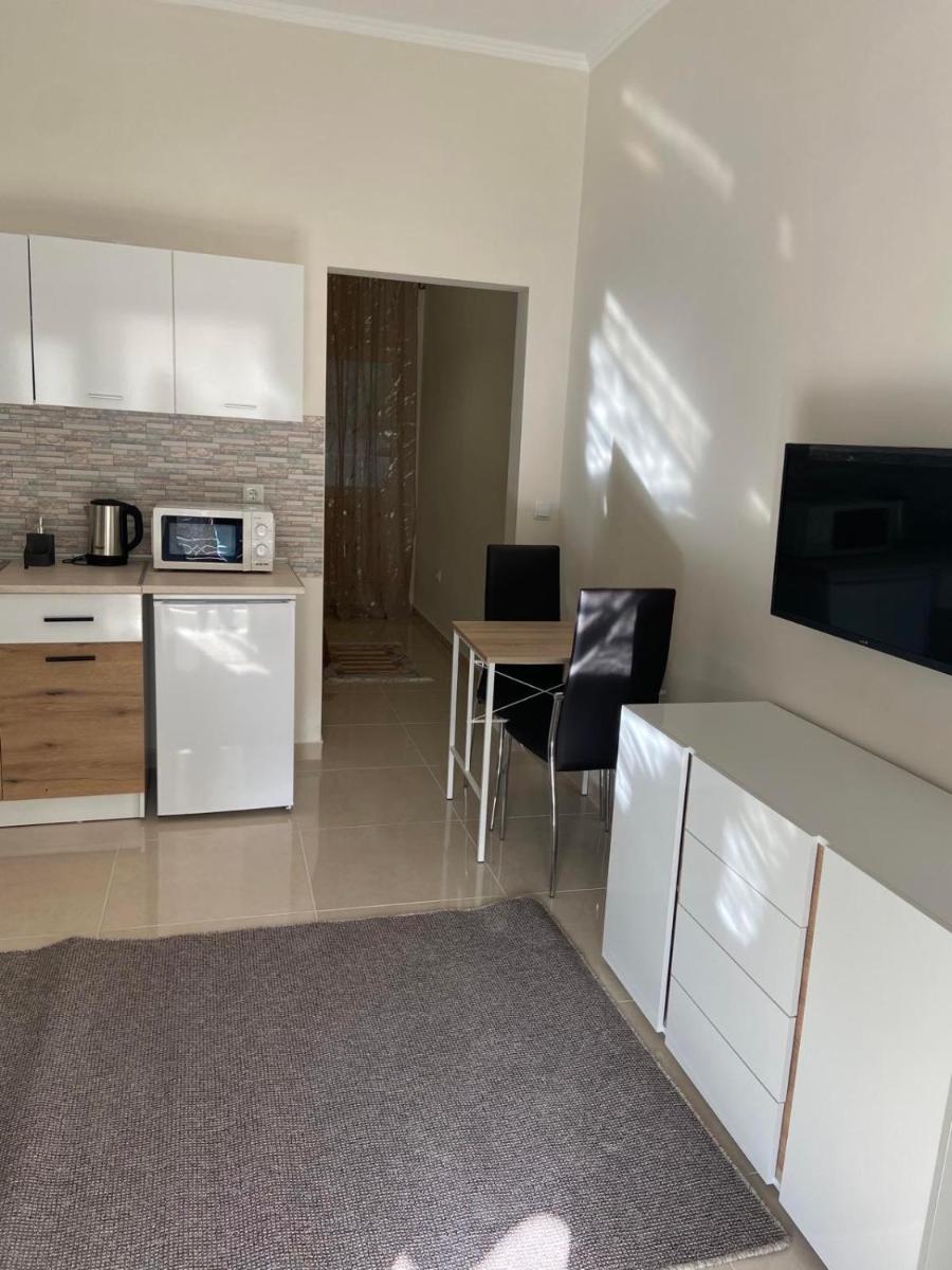 Ifos Apartments - Housity
