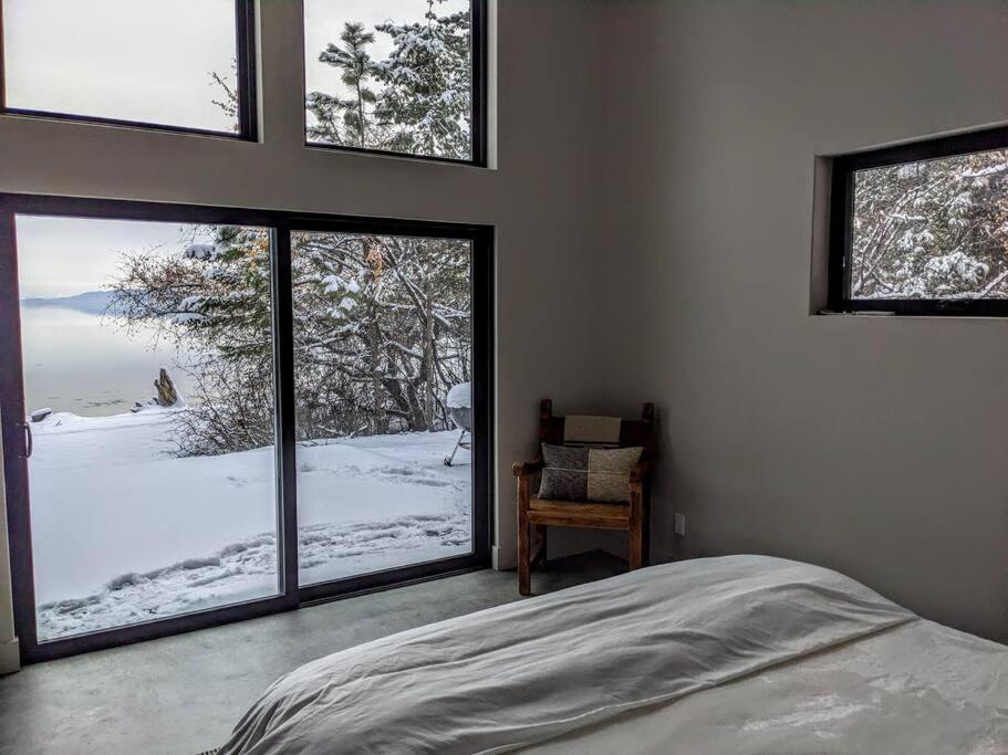 Skipping Stone Lake House - Housity