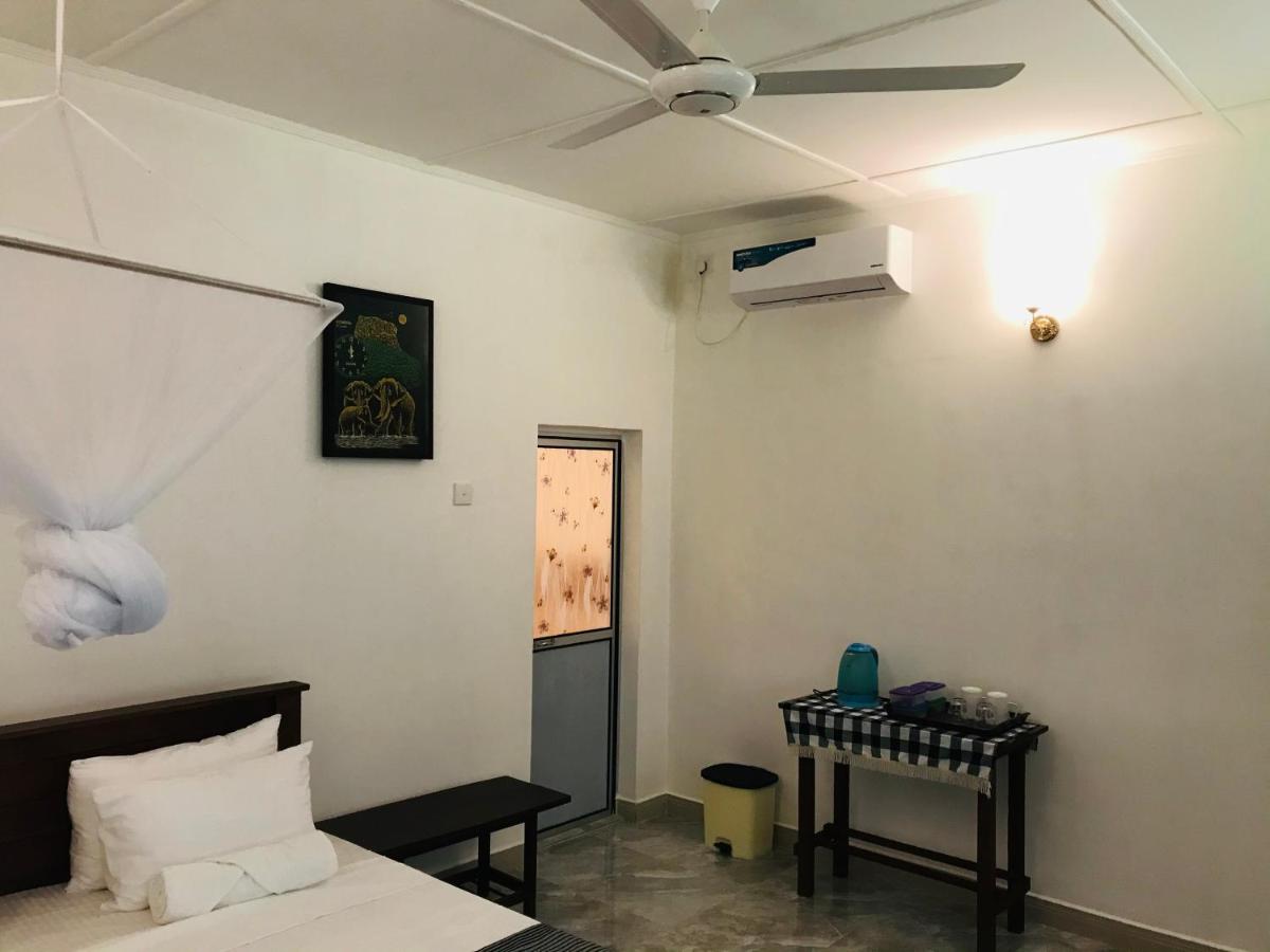 Holly Flowers Villa - Housity
