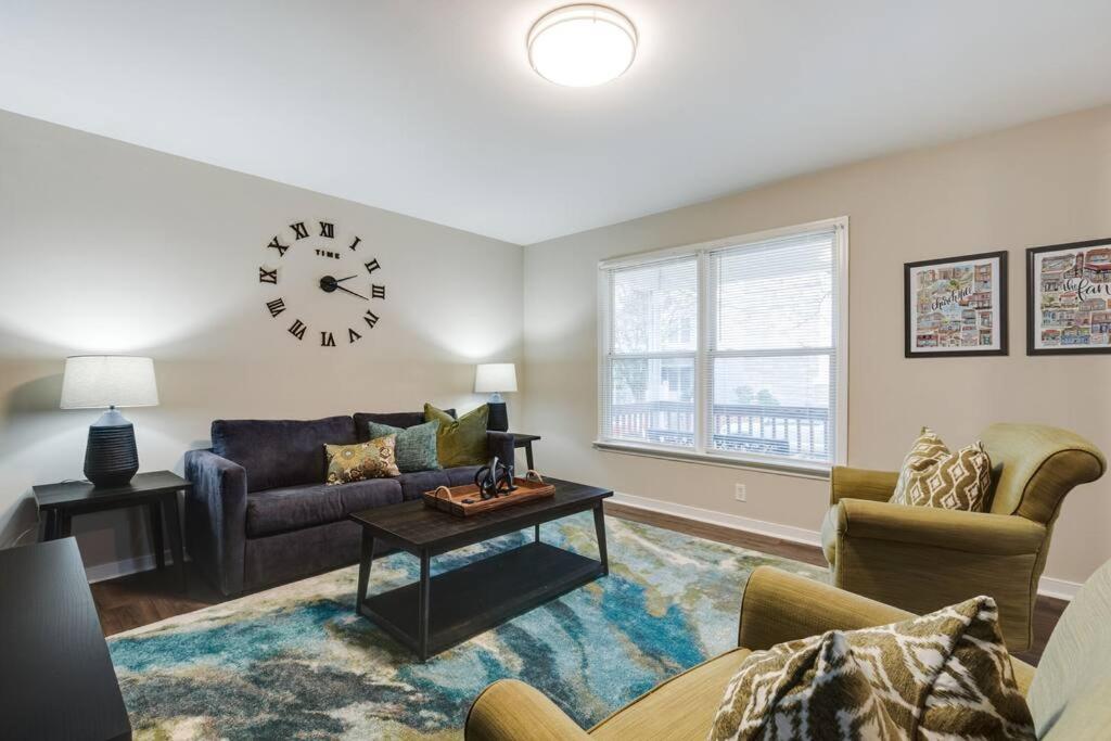 The Neighborhood House in Richmond - Housity