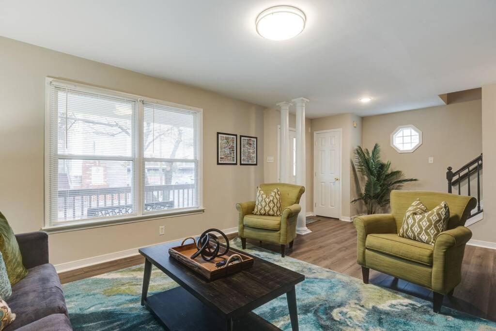 The Neighborhood House in Richmond - Housity