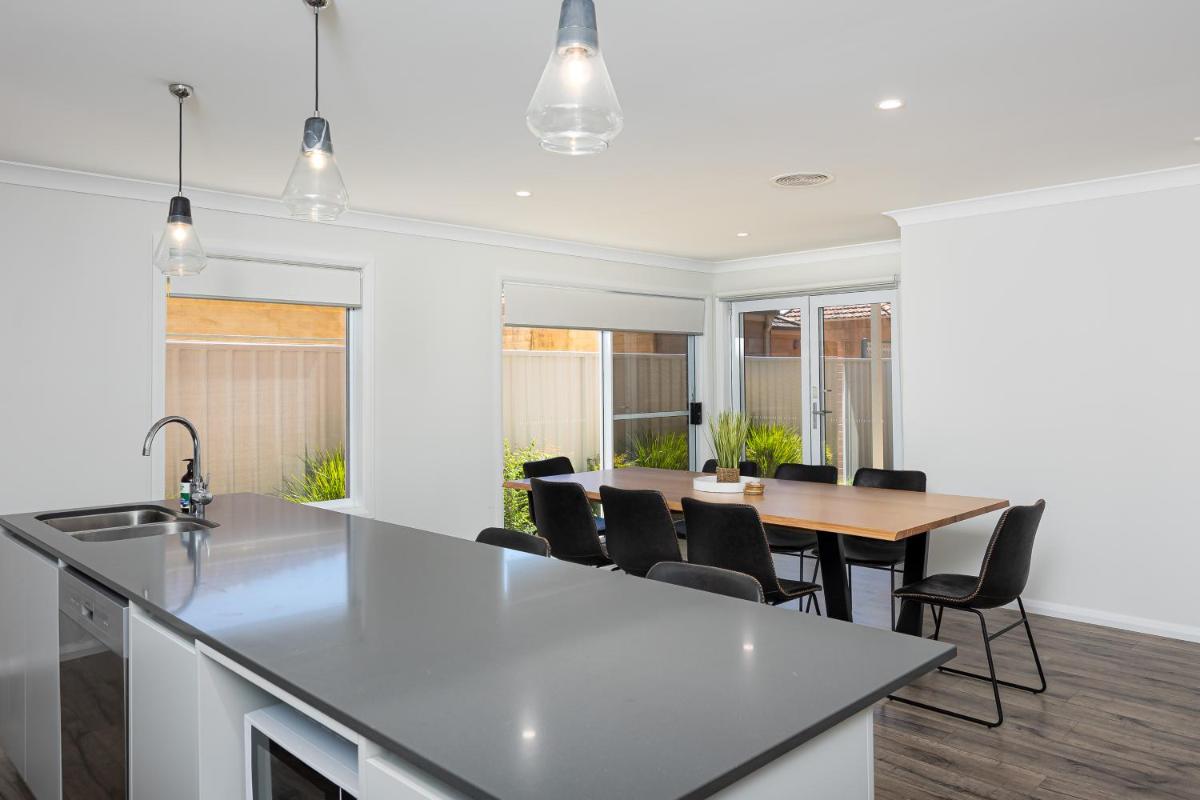 Contemporary Living in the CBD - Housity