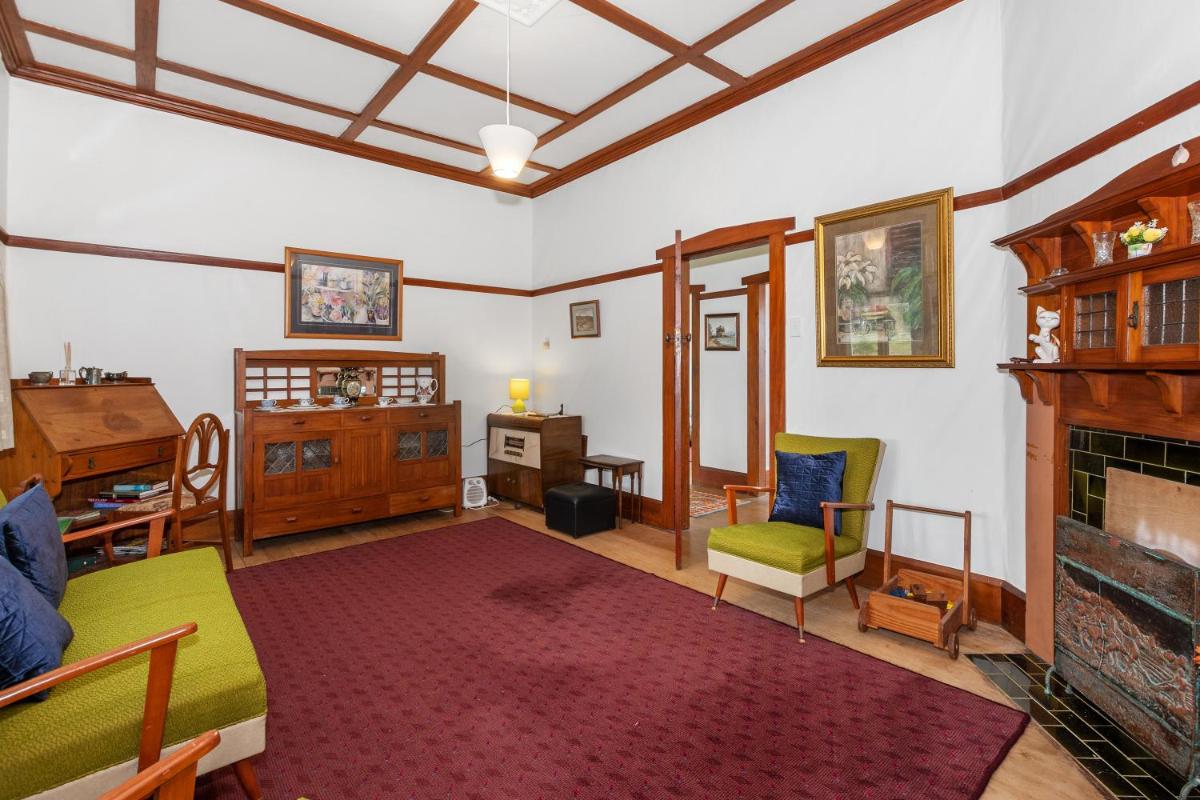 Early Settler Homestead - Waipu Holiday Home - Housity