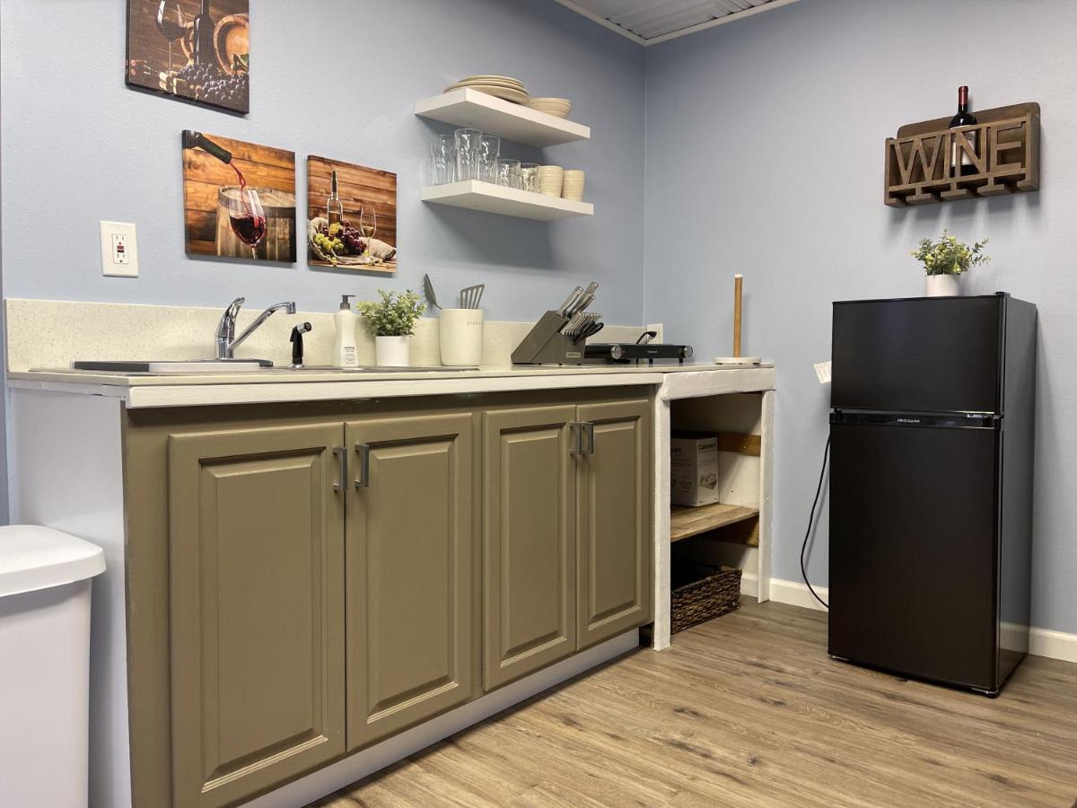 Rejuvenation Cottage - Wine Country Tranquility - Housity
