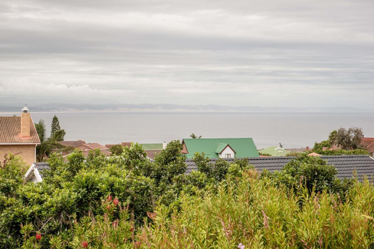 Eagle's Sea-view - Housity