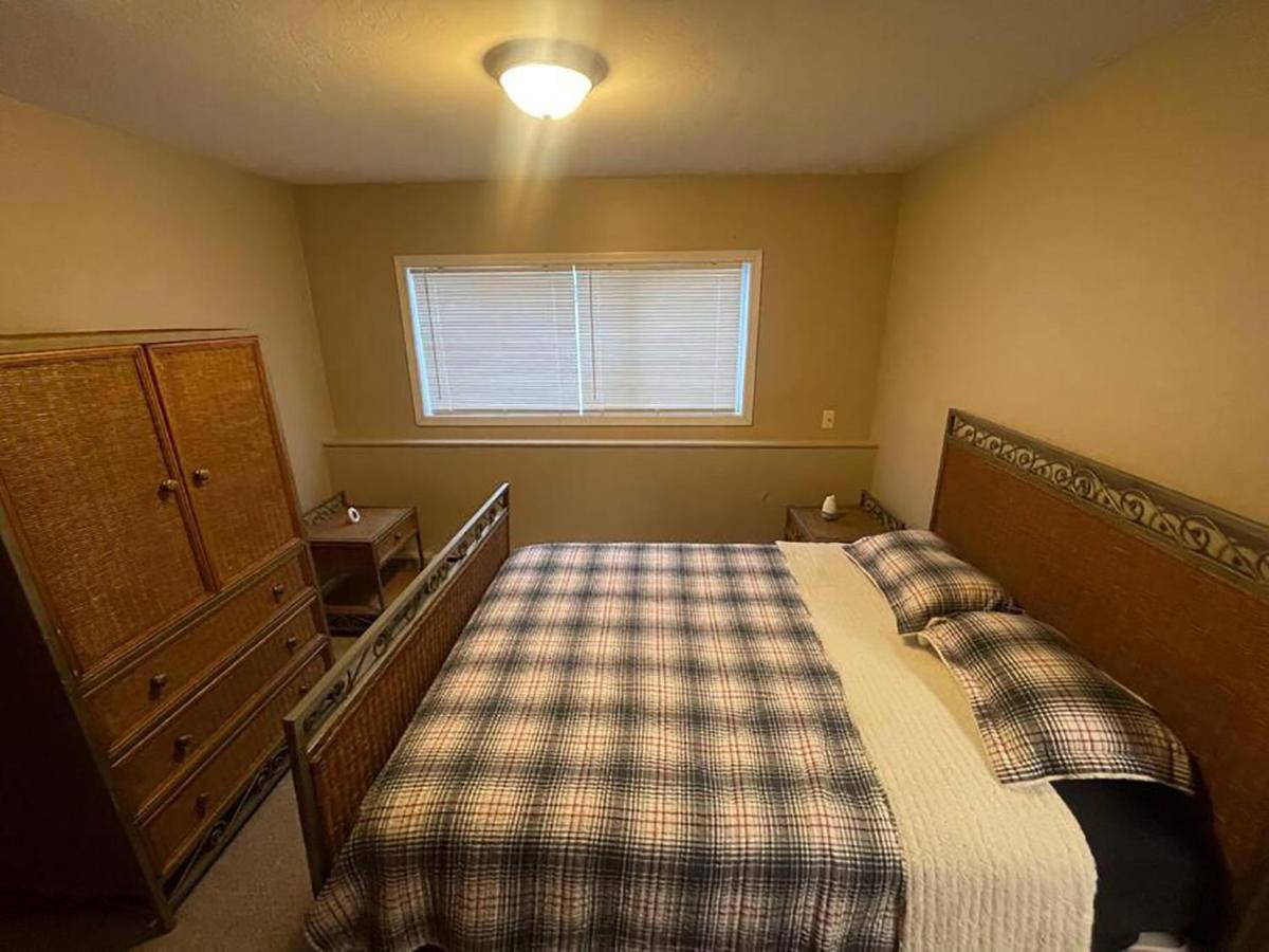 Centrally located 2BR Spacious High-speed Internet - Housity