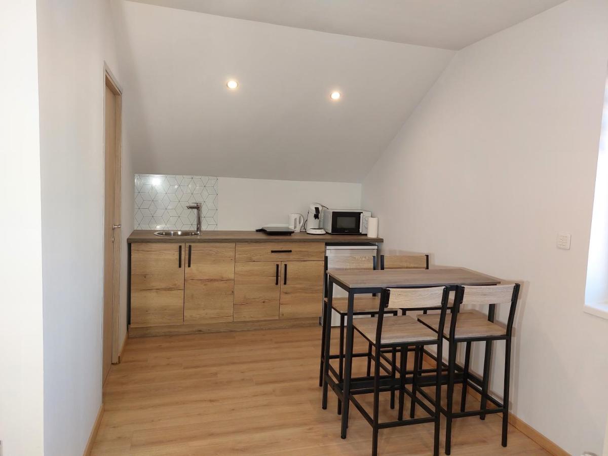 Famille House 201 - Housity