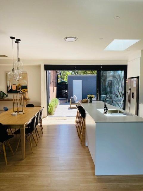 The Courtyard House Orange - Housity