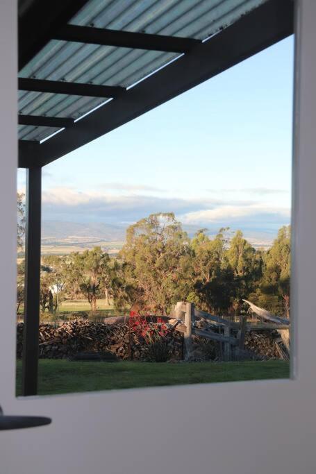 Summit Rural peace10 mins from Launceston - Housity