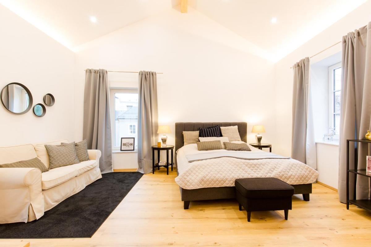 Mozart's Garden Villa - Housity