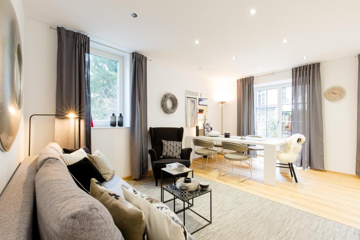 Mozart's Garden Villa - Housity