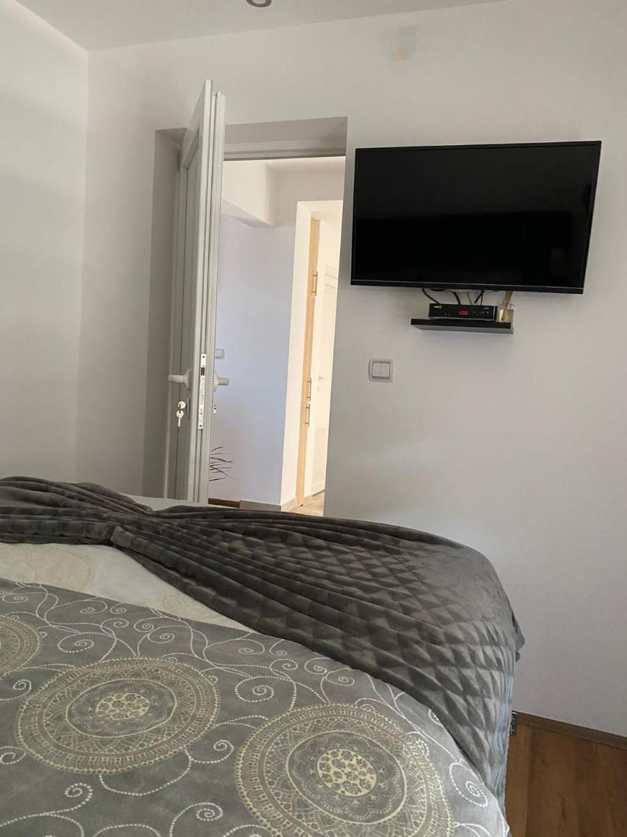 Kuća za odmor CAR - Tekija - Housity