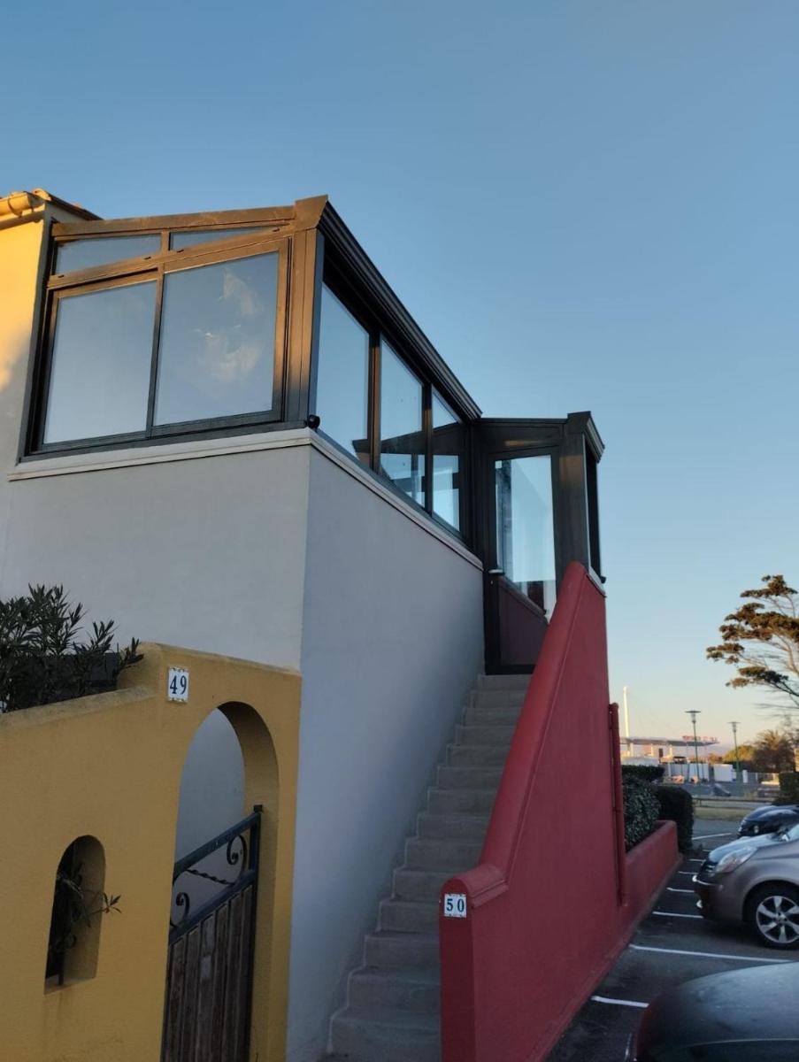 Appartement 100 mètres plage avec parking privé - Housity