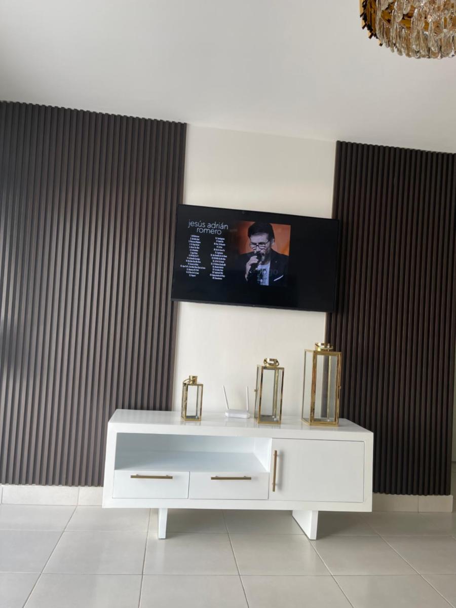 Hermoso - Housity