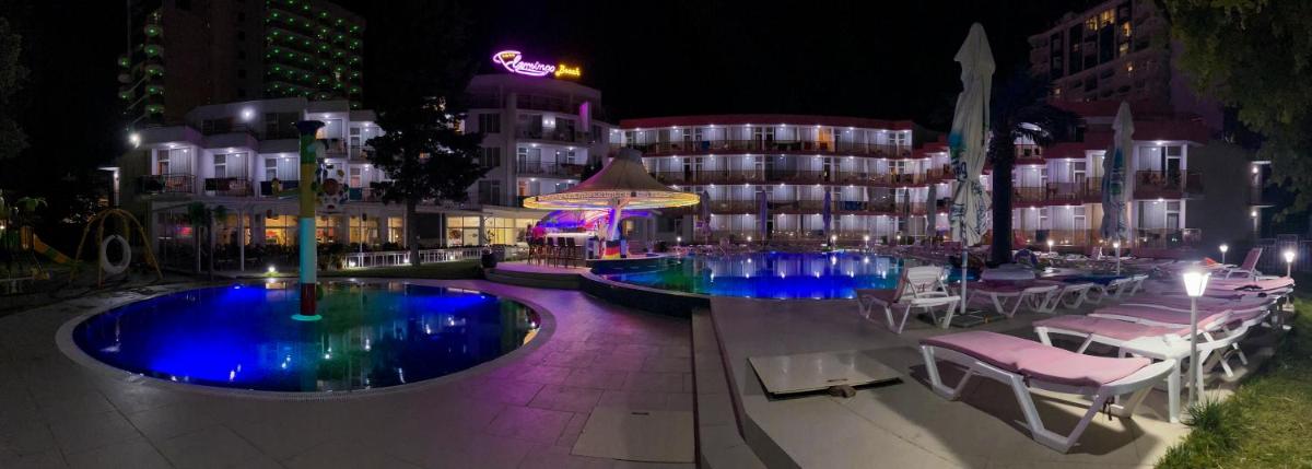 Flamingo Beach Hotel - Housity