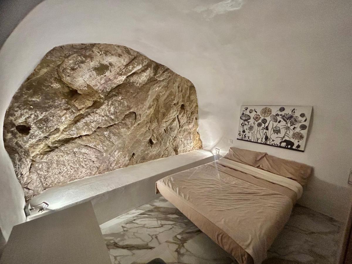 Cave House Apartment - Housity