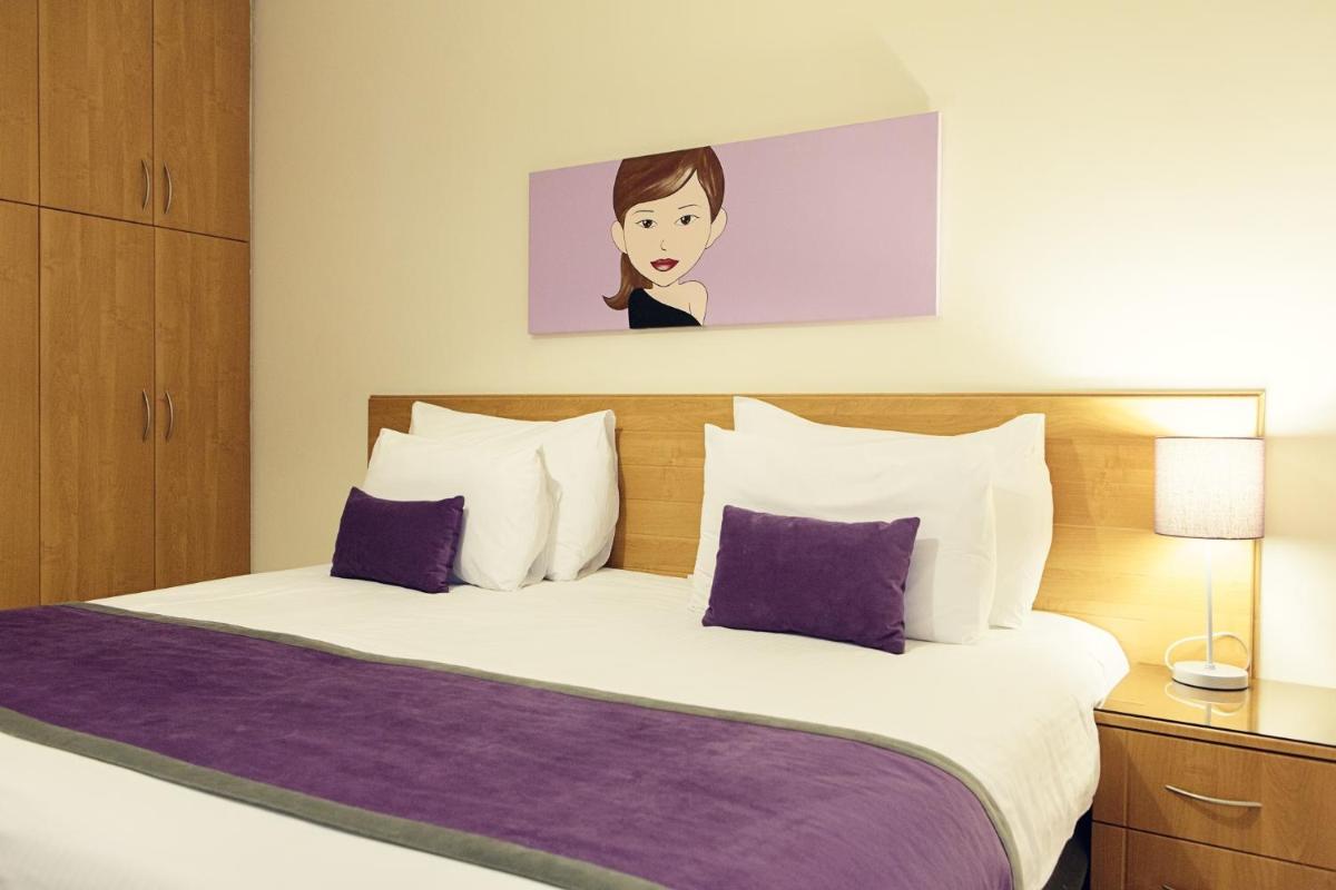 X1 by Smallville - Housity