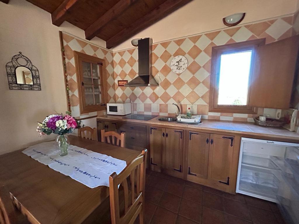 Casa Rural Amarilla - Housity