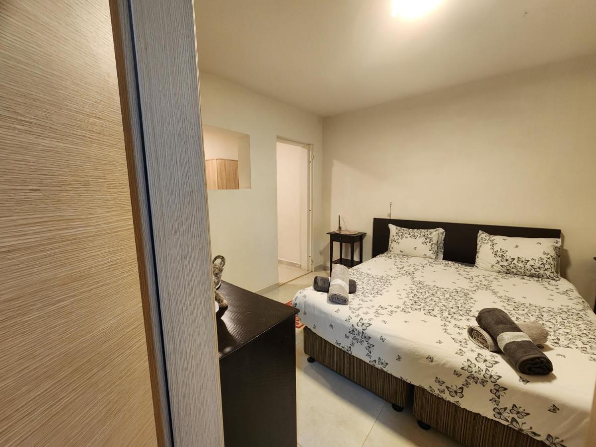 Natali - Housity