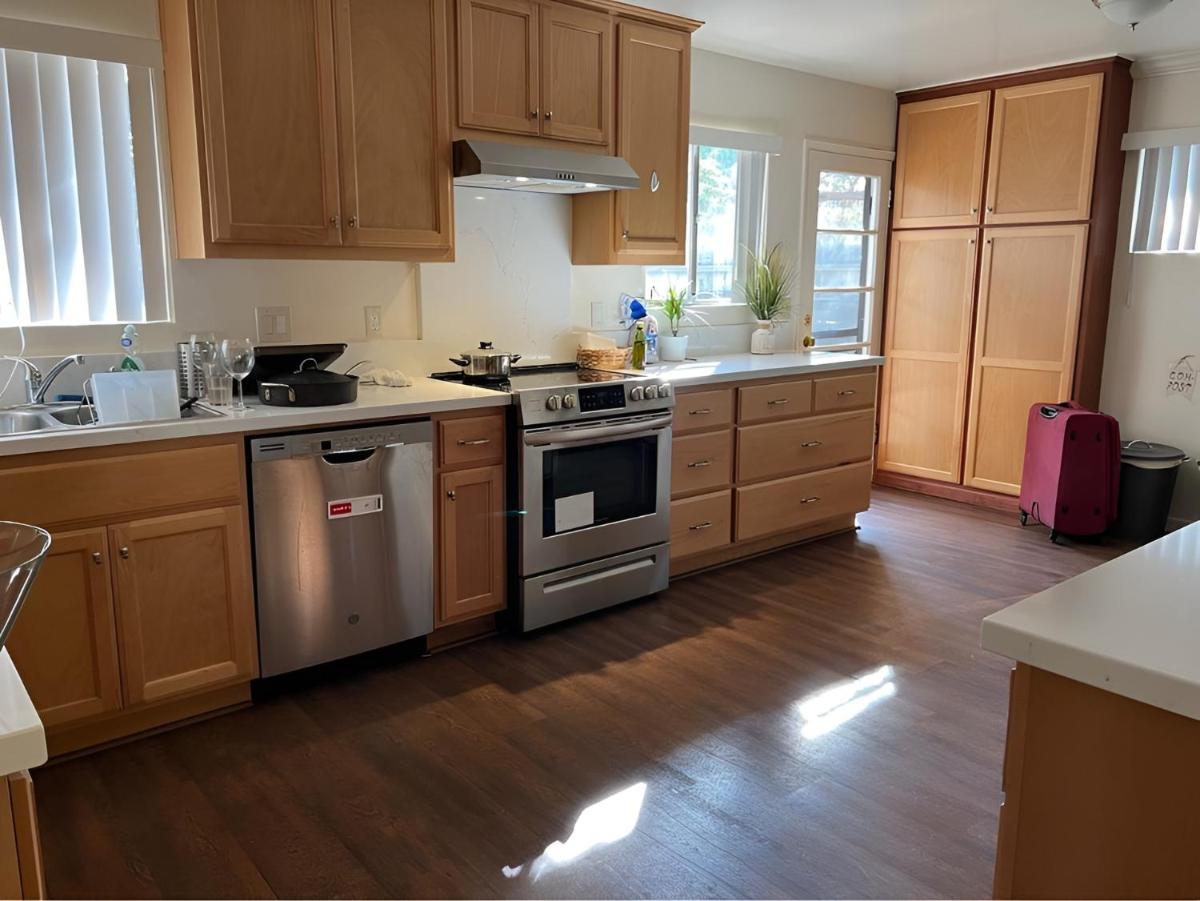 Palo Alto ''Startup House'' - Housity