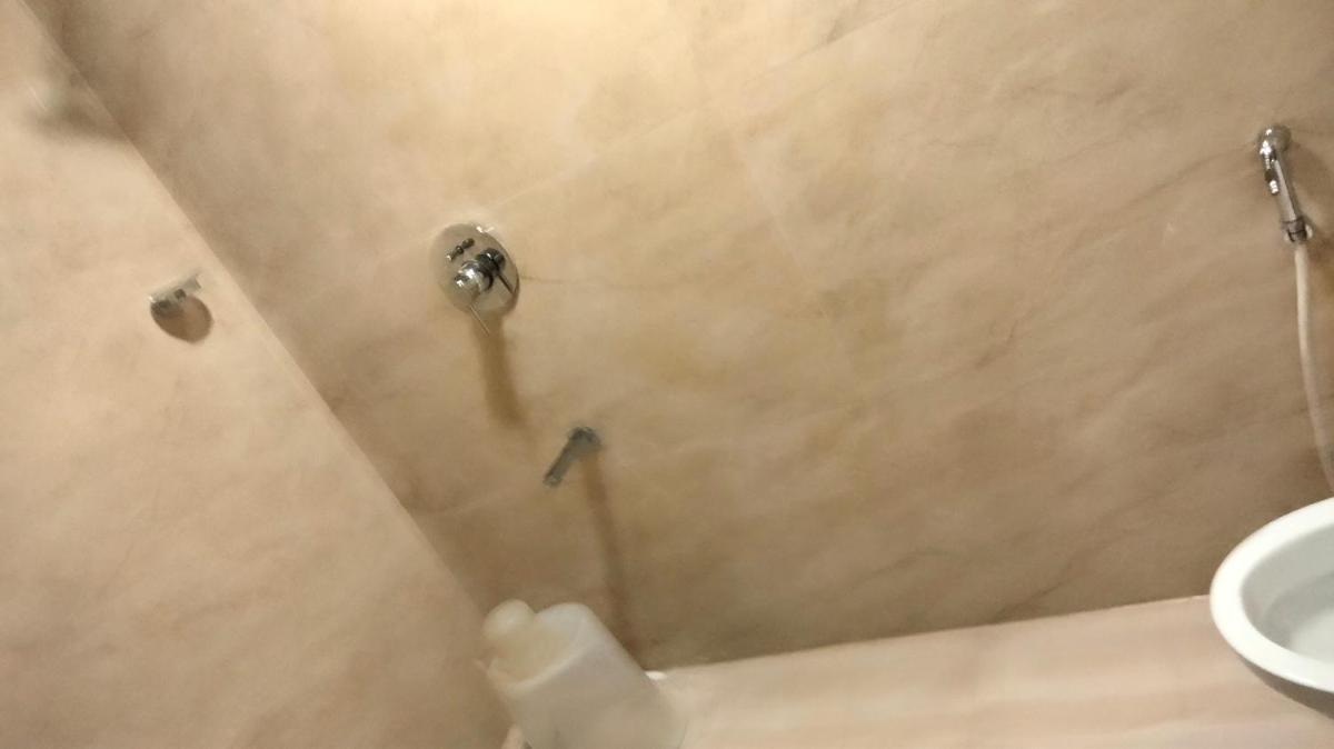HOTEL SWARNAGRAND - Housity