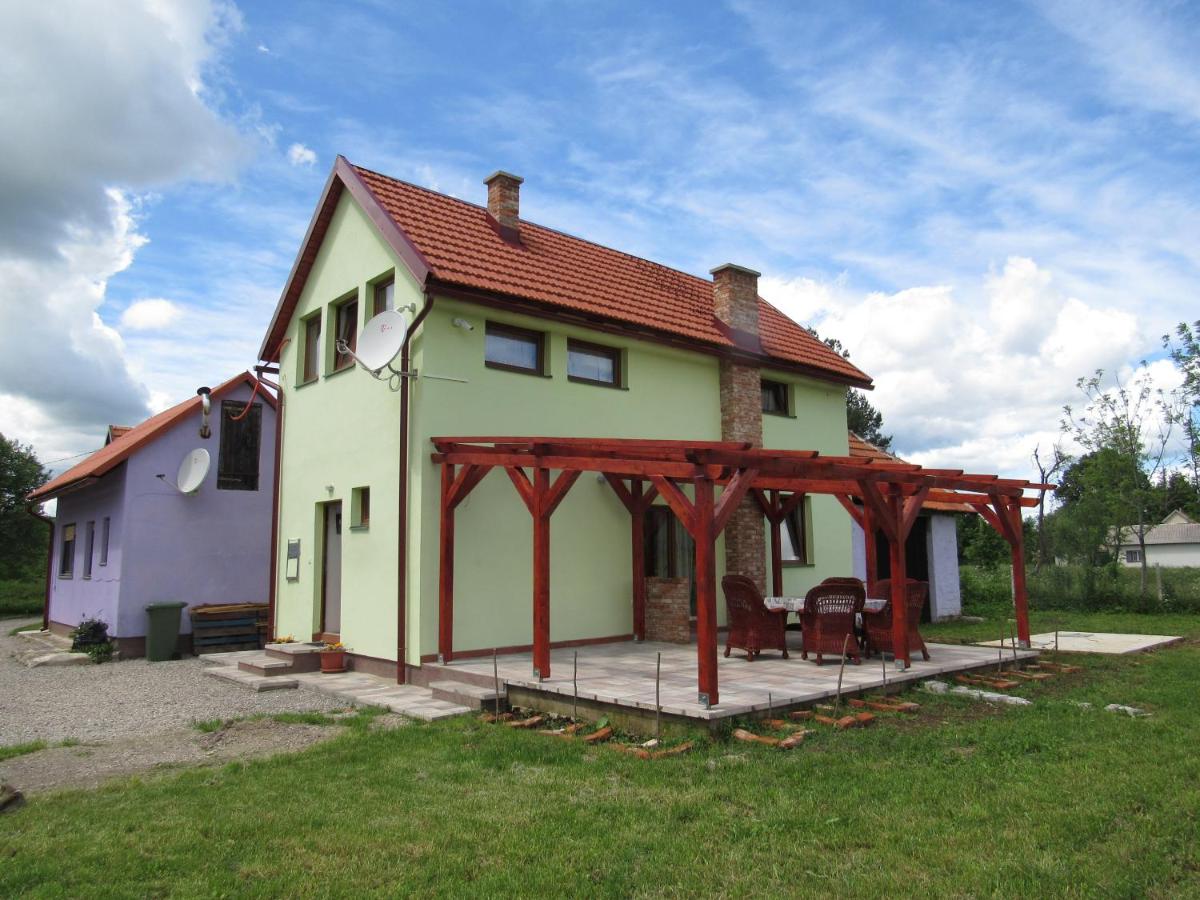 Propolis house - Housity