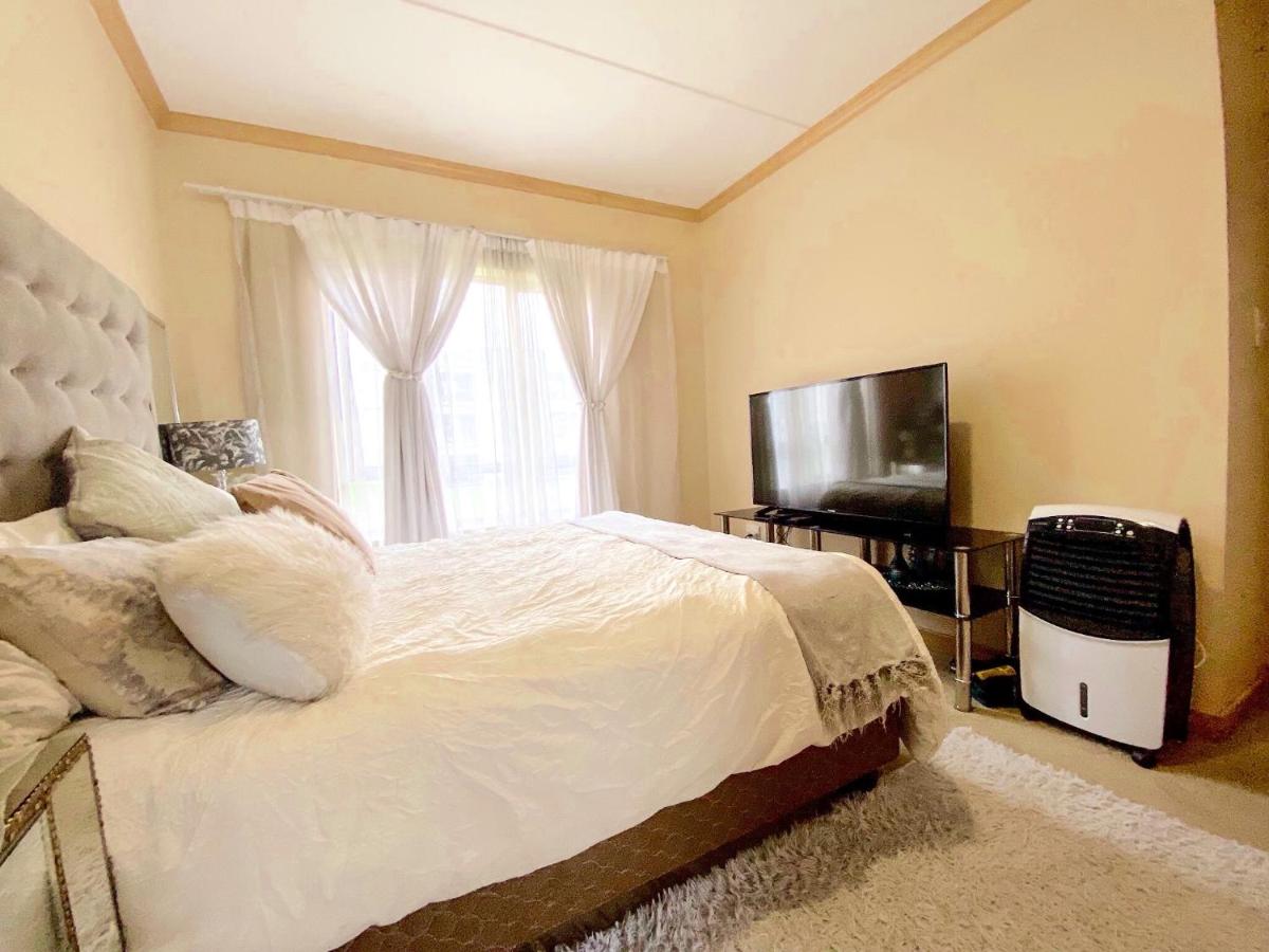 Siena Sun Luxury Suites - Housity