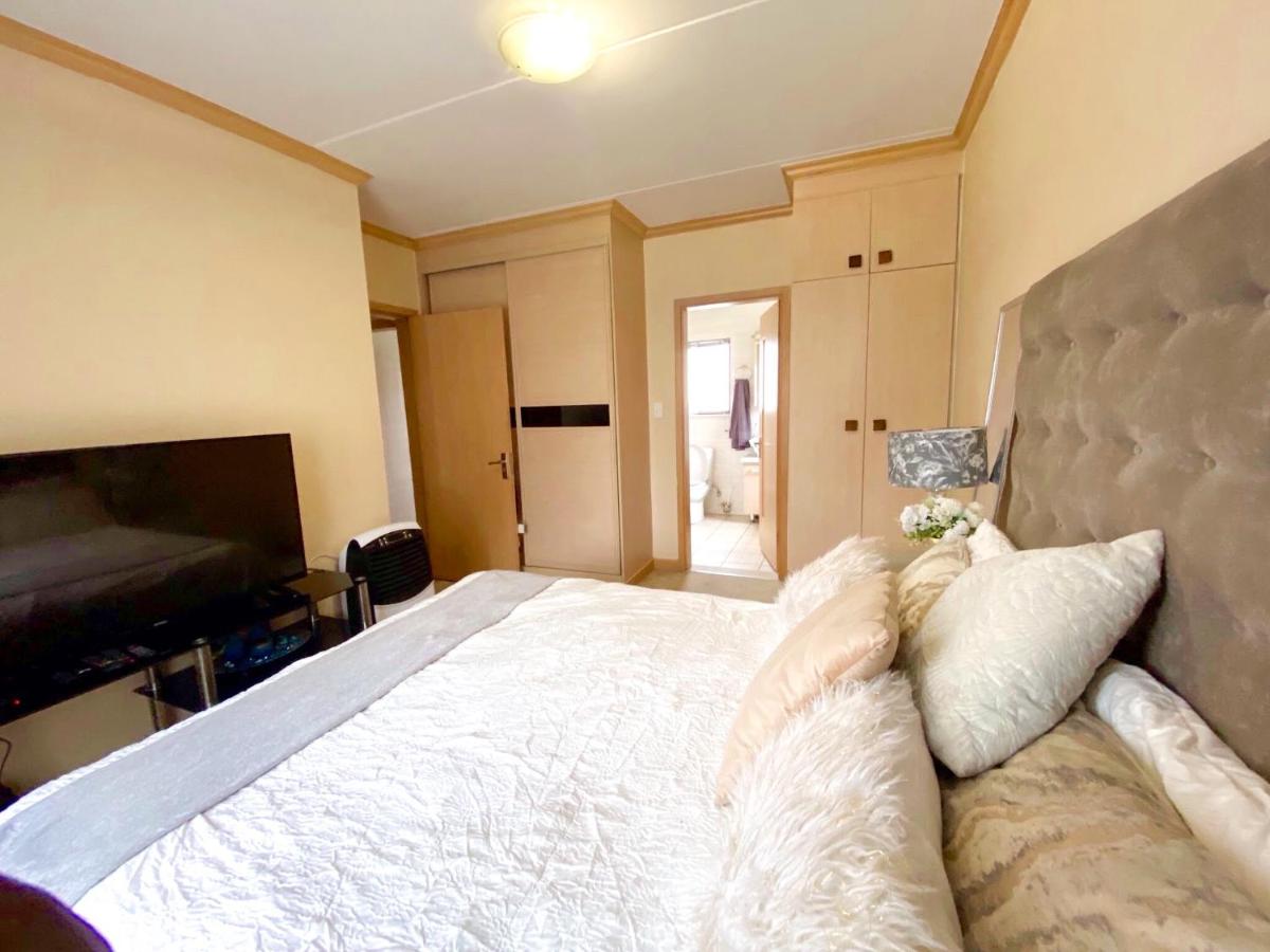 Siena Sun Luxury Suites - Housity