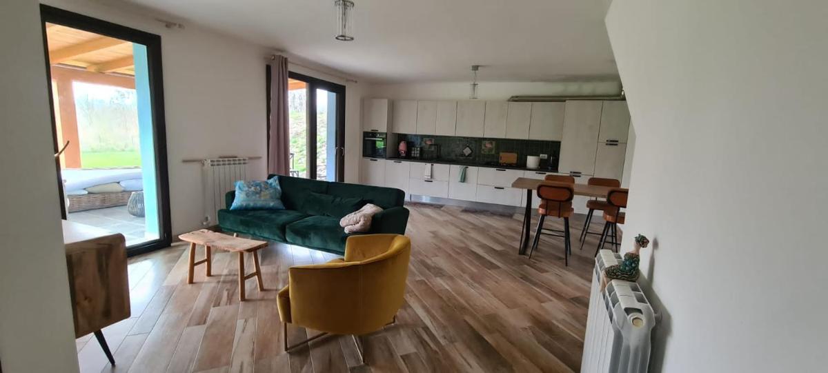 Suitetrails - Villa Azzurra immersa nel Verde tra Firenze, Arezzo e Siena