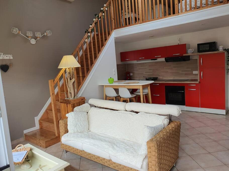 Maison avec Jacuzzi privatif et terrasse N’1 - Housity