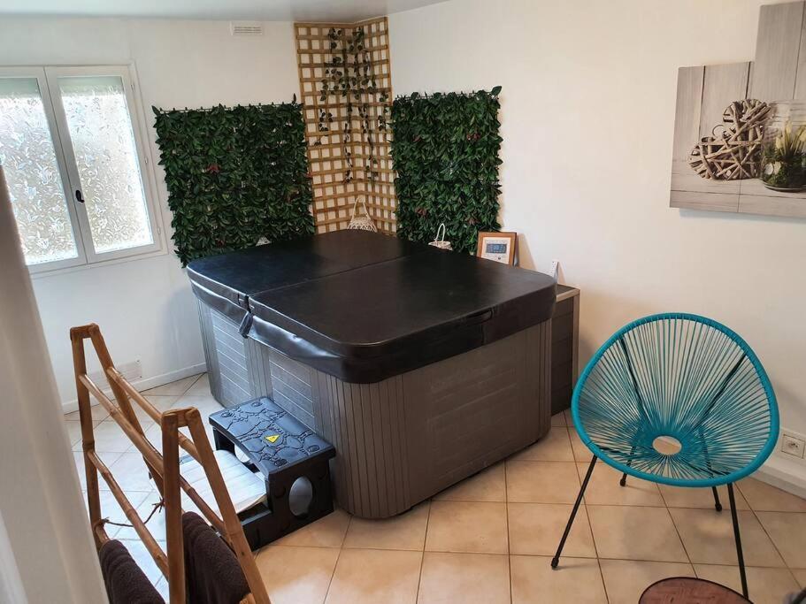 Maison avec Jacuzzi privatif et terrasse N’1 - Housity