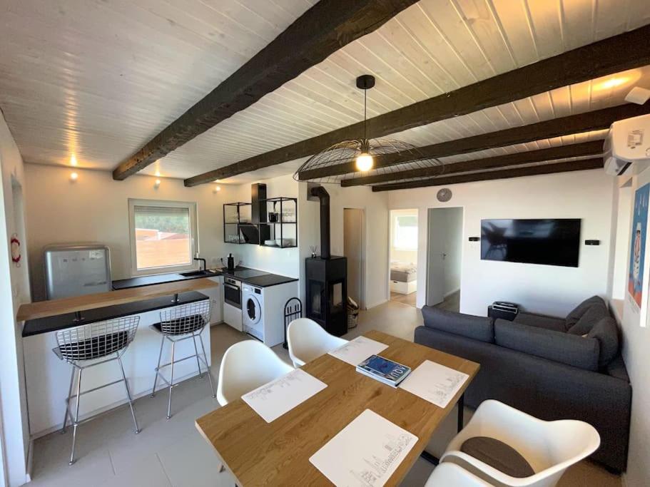 Felix House Siófok - Housity