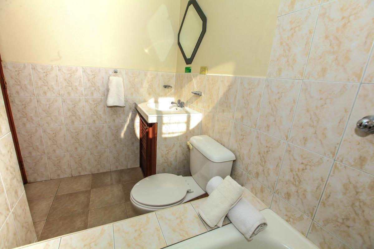 Hotel Colonial - Hizvo
