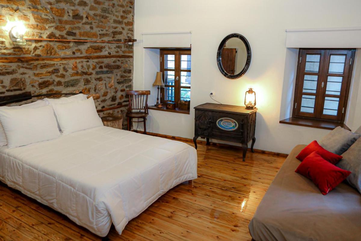 Olympia Avra - Housity