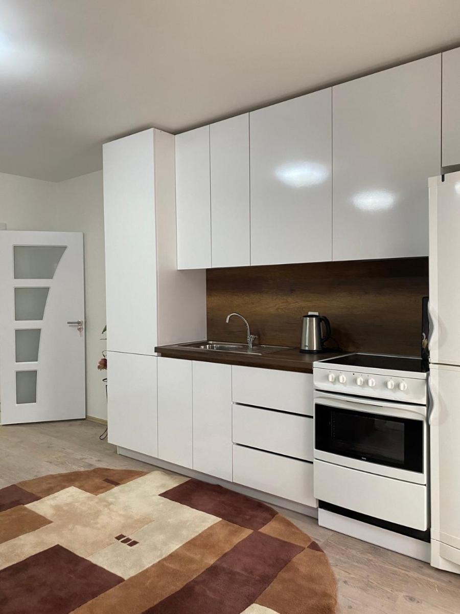 Suitetrails - White Apartments 1