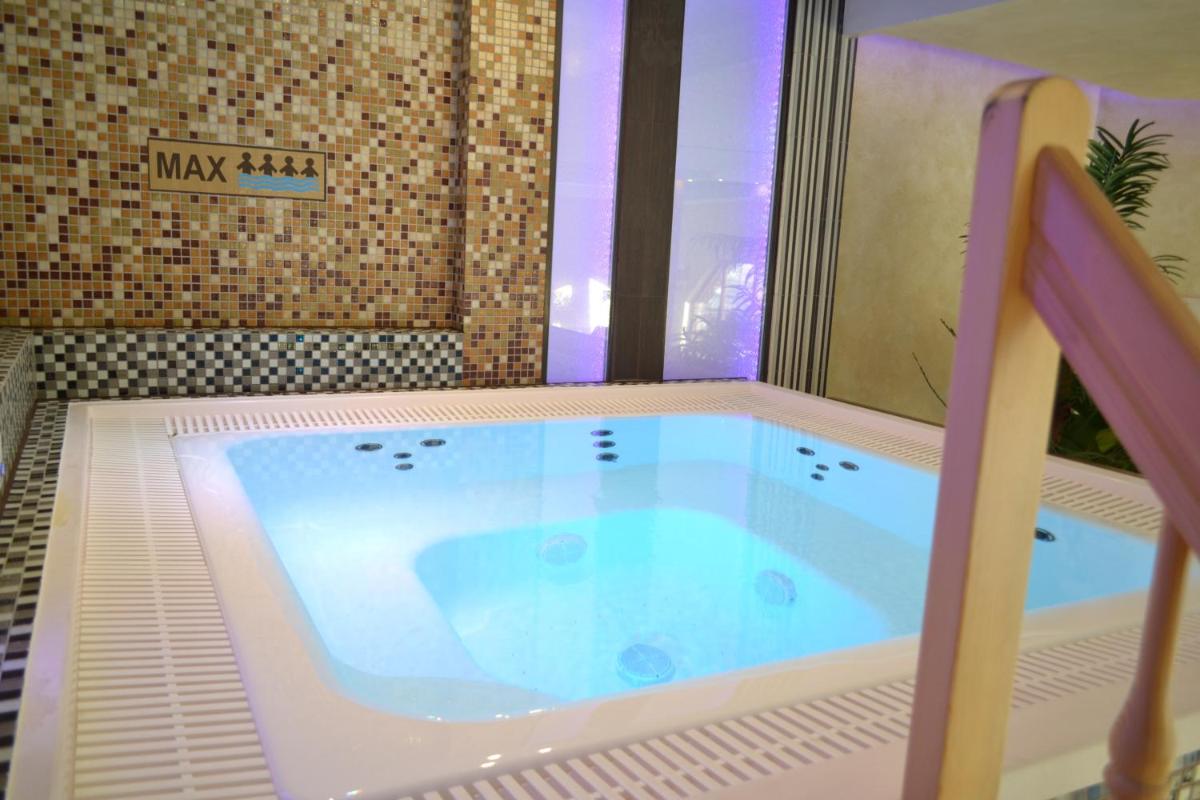 Hotel Kormoran Resort & SPA - Housity