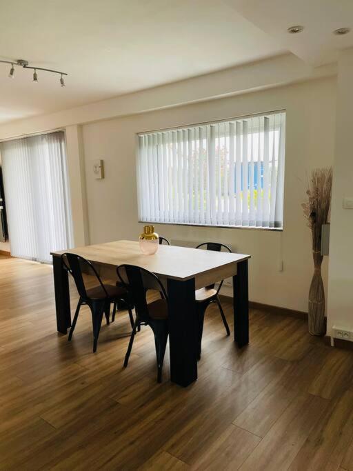 Villa La Madeleine-de-Nonancourt - Housity