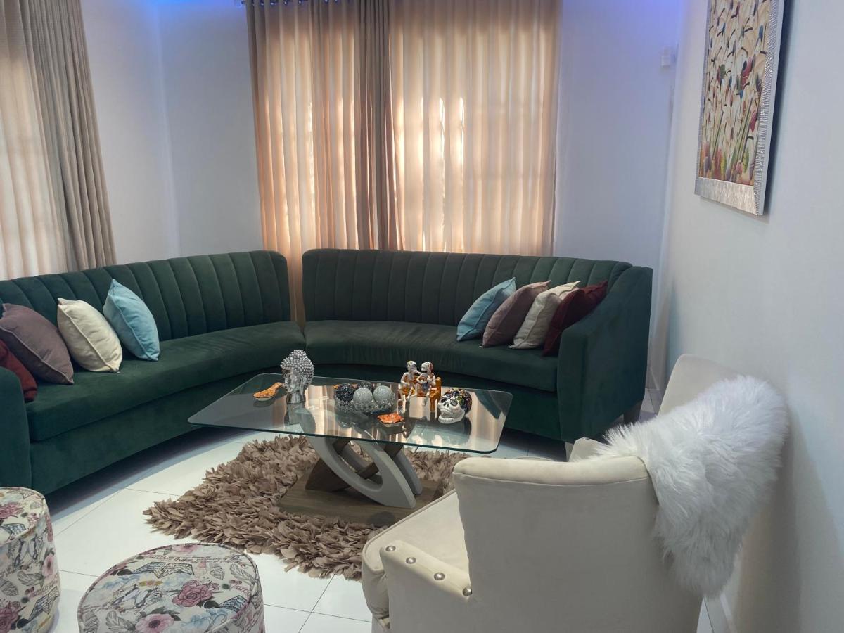 Maravillosa casa en Gurabo - Housity