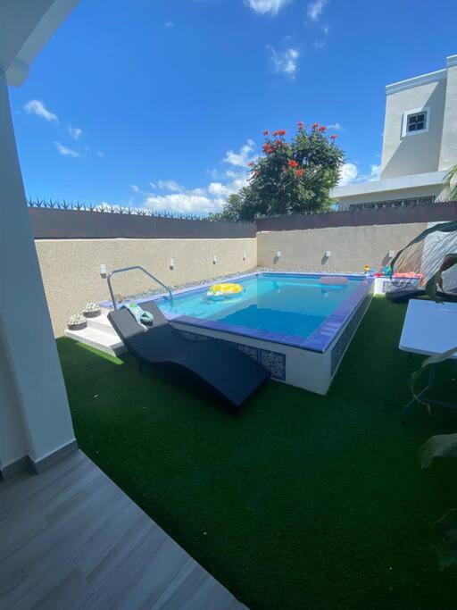 Maravillosa casa en Gurabo - Housity