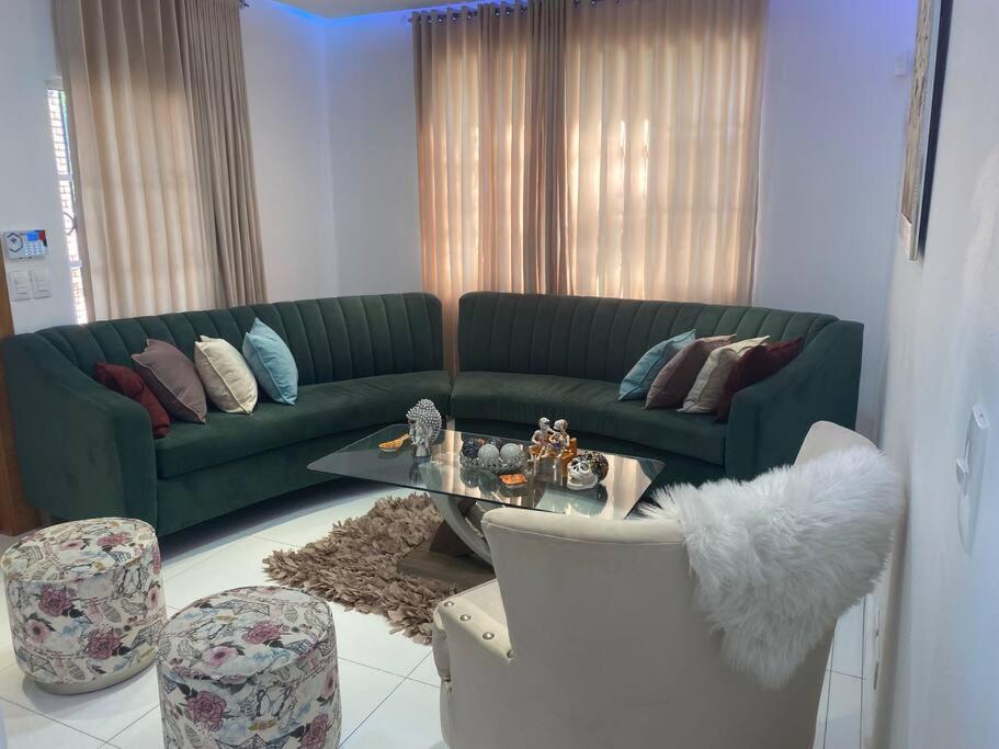 Maravillosa casa en Gurabo - Housity