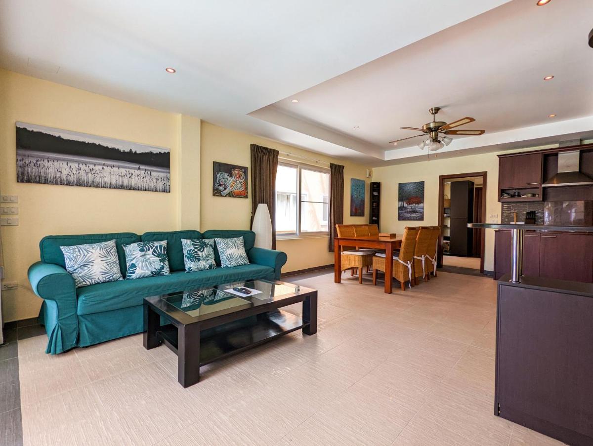 Blue Sky Pool Villa - Housity