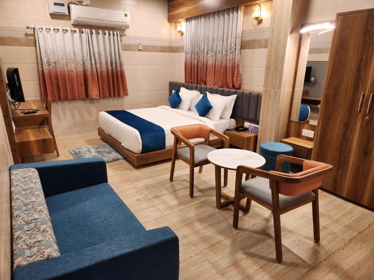 VITS Select Avadh Heritage Resort - Housity